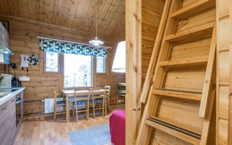 Lähikaltio 317, As. Karpalo: Madera, Piso, Casa, Suelo, Manchas De Madera, Suelos De Madera, Cuarto De Troncos, Madera Dura, Cabaña, Tablón