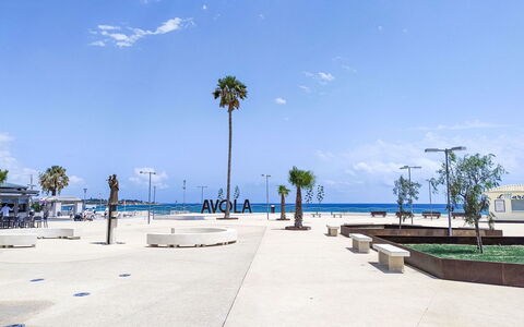 Dimora Avola Centro: Mar, Playa, Costa, Sombra, Apuntalar, Pasarela, Oceano, Luz De La Calle