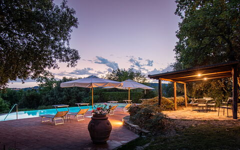 Borgo San Polino: Árbol, Piscina, Recurso, Jardín, Eco Hotel, Sombra, Inmuebles, Paisajismo, Patio Interior, Hacienda