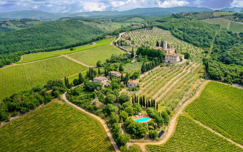 Borgo San Polino: Vista Panorámica, Paisaje, Plantación, Agricultura, Hill Station, Fotografía Aérea, Campo, Pueblo, Granja, Paisajismo