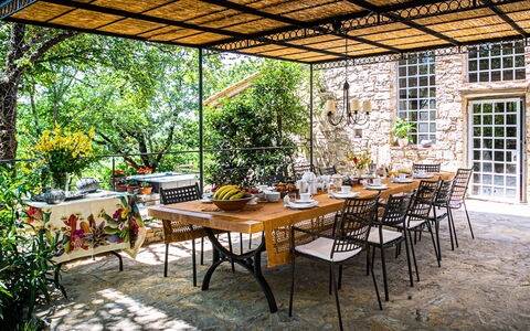 Borgo San Polino: Mueble, Silla, Mesa, Mueble Para Exteriores, Mesa Al Aire Libre, Cocina Y Comedor Mesa, Restaurante, Jardín, Patio Interior, Patio