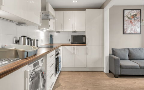 Hoxton Residence: Mueble, Diseño De Interiores, Departamento, Suelo, Piso, Mesa, Silla, Sala, Habitación, Casa