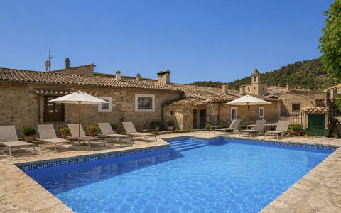 Can Toni: Piscina, Villa, Inmuebles, Hotel, Losa