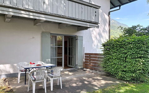 Bergzeit: Casa, Sombra, Porche, Cabaña, Balcón, Jardín, Césped, Yarda, Inmuebles, Patio Interior