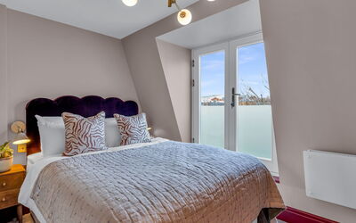 Alojamiento:&nbsp;London West Retreat 2 307.2