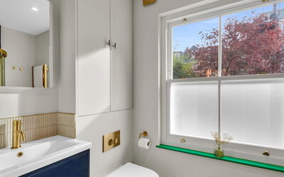 Alojamiento:&nbsp;London West Retreat 2 307.1