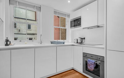 Spitafields Apartment