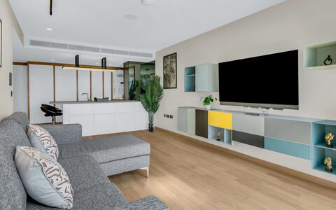 Stratford Loft: Arbusto, Jardín, Barrio Residencial, Planta De La Comunidad, El Terreno Del Lote, Cobertura Del Suelo, Paisajismo, Patio Interior, Yarda