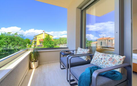 Art Villa Sansa: Arbusto, Jardín, Barrio Residencial, Planta De La Comunidad, El Terreno Del Lote, Cobertura Del Suelo, Paisajismo, Patio Interior, Yarda