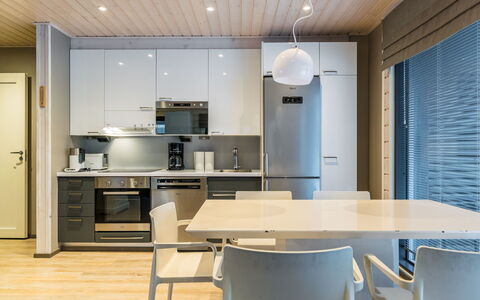 Golfarinkunnas 6A: Mueble, Diseño De Interiores, Piso, Lámpara, Suelo, Madera, Techo, Silla, Cocina, Mesa