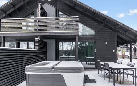 Golfarinkunnas 6B: Casa, Cabaña, Invierno, Vía Muerta, Sombra, Cubierta, Congelación, Balcón, La Luz Del Día, Cuarto De Troncos
