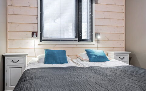 Golfarinkunnas 9C: Madera, Diseño De Interiores, Mueble, Linos, Suelo, Habitación, Casa, Cama, Techo, Habitación
