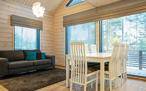 Golfarinkunnas 9E: Diseño De Interiores, Piso, Madera, Mueble, Techo, Suelo, Casa, Suelos De Madera, Sala, Habitación