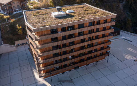 Vallada 14-01: Departamento, Arquitectura, Diseño Urbano, Material Compuesto, Condominio, Configuración Del Brutalist, Balcón, Maderas