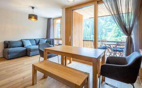 Vallada 14-01: Diseño De Interiores, Piso, Madera, Suelo, Mueble, Suelos De Madera, Habitación, Techo, Sala, Madera Dura