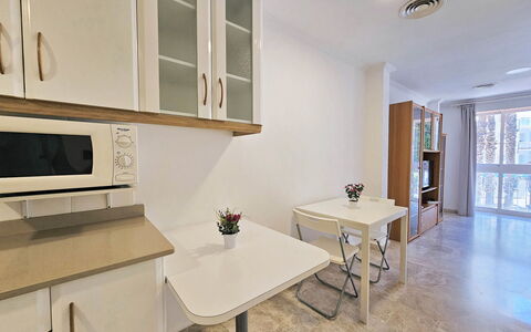 Apartamento Alba 1: Mueble, Diseño De Interiores, Piso, Madera, Suelo, Mostrador, Cocina, Habitación, Gabinetes, Techo