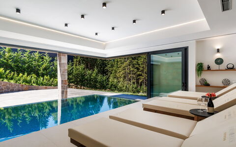 Valera Vita Forest: Diseño De Interiores, Piscina, Piso, Techo, Recurso, Suelo, Ocio, Eco Hotel, Hotel, Villa