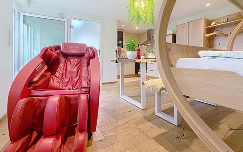 Bionestlein Premium-Appartment mit Sauna: Diseño De Interiores, Mueble, Piso, Suelo, Encendiendo, Techo, Habitación, Comodidad, Silla, Sala