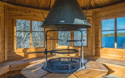 Villa Kettu: Mueble Para Exteriores, Arbusto, Casa, Mesa Al Aire Libre, Mueble, Casa, Jardín, Césped, Patio Interior, Inmuebles