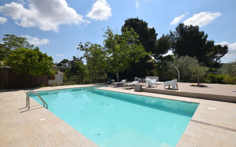 La Dimora di Diana: Piscina, Sombra, Material Compuesto, Mueble Para Exteriores, Recurso, Hormigón, Ocio, Fuente De Agua, Paisajismo, Losa