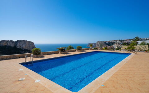 Pueblo de la Luz: Azul, Piscina, Mar, Recurso, Costa, Mueble Para Exteriores, Zona Tropical, Ciudad De Vacaciones, Hotel, Bahía