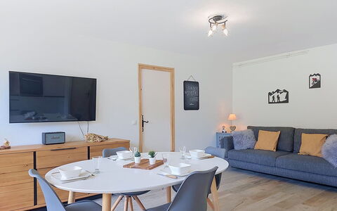 Le Nerey 2: Departamento, Condominio, Balcón