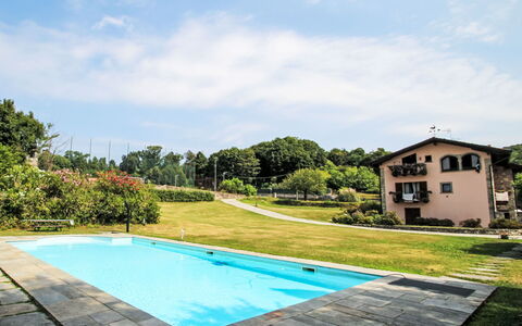 Annika: Piscina, Ocio, Recurso, Jardín, Inmuebles, Césped, Paisajismo, Mueble Para Exteriores, Eco Hotel, Vacaciones