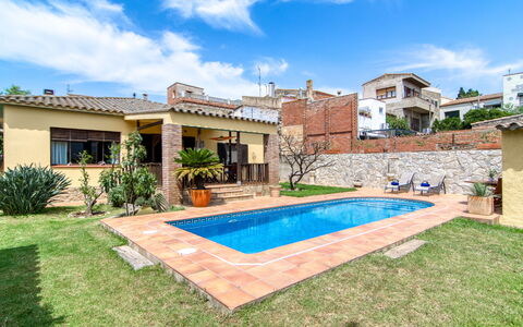 Sunrise: Azul, Piscina, Material Compuesto, Sombra, Recurso, Inmuebles, Hacienda, Villa, Centro De Ocio