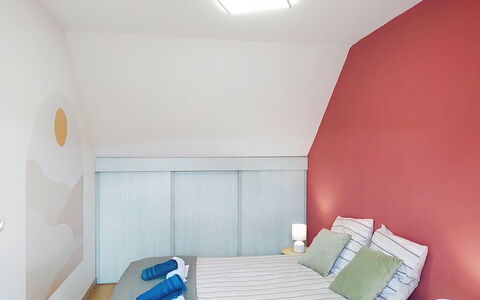 Maison en Pierre: Azul, Piscina, Material Compuesto, Sombra, Recurso, Inmuebles, Hacienda, Villa, Centro De Ocio