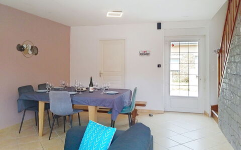 Maison en Pierre: Azul, Piscina, Material Compuesto, Sombra, Recurso, Inmuebles, Hacienda, Villa, Centro De Ocio