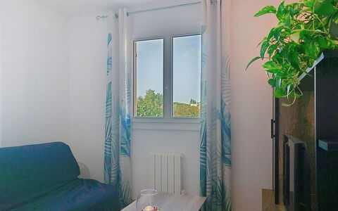 Les Nouvelles Mirandas: Azul, Piscina, Material Compuesto, Sombra, Recurso, Inmuebles, Hacienda, Villa, Centro De Ocio
