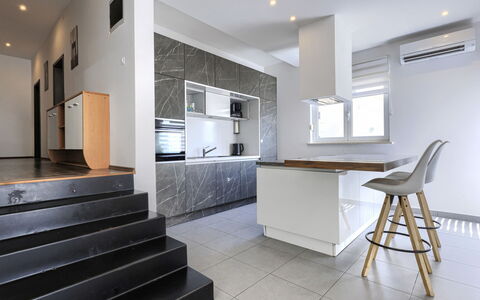 A.e.m: Diseño De Interiores, Piso, Suelo, Mueble, Techo, Madera, Cocina, Habitación, Suelos De Madera, Encendiendo