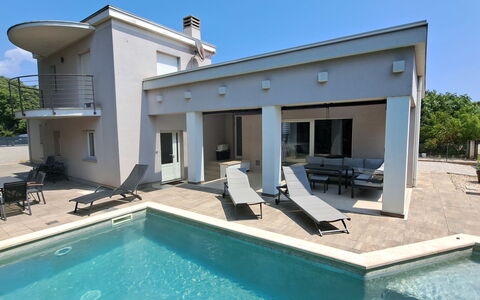A.e.m: Azul, Piscina, Material Compuesto, Sombra, Recurso, Inmuebles, Hacienda, Villa, Centro De Ocio
