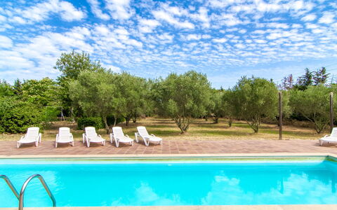 Mas Nualart: Azul, Piscina, Jardín, Paisajismo, Recurso, Eco Hotel, Hacienda, Mueble Para Exteriores, Casa De Campo