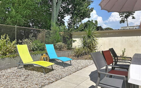 Claire Joie: Mueble, Mueble Para Exteriores, Silla, Material Compuesto, Sunlounger, Sombra, Jardín, Silla Plegable, Patio Interior