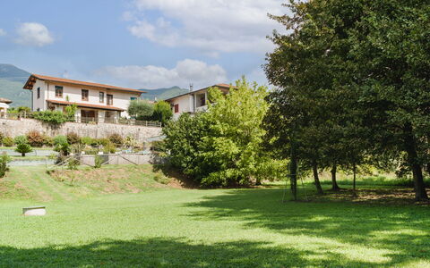 Casa Lulù: Cielo, Accidentes Geográficos Montañosas, Árbol, Hierba, Colina, Paisaje, Montaña, Pradera, Área Rural