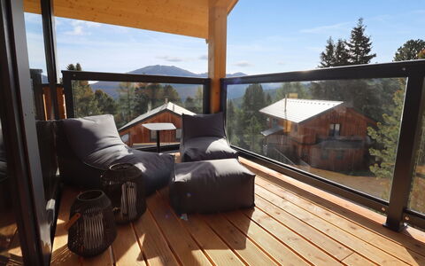 02 Nth050 18A Sup Chalet mit Sauna und Hot Tub 2 e: Madera, Madera Dura, Porche, Manchas De Madera, Cubierta, Tablón, Balcón, Sombra, Silla, Maderas