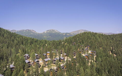 02 Nth030 Sup Chalet mit Sauna und Hot Tub 2 Etage: Bosque, Paisaje, Hill Station, Área Rural, Pendiente, Selva, Alerce, Cordillera