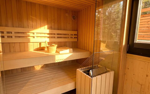 02 Nth054 18E Sup Chalet mit Sauna und Hot Tub 2 e: Edificio, Casa, Ventana, Casa, Techo, Barrio Residencial, Arbusto, Cabaña, El Terreno Del Lote