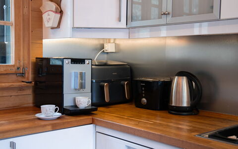 Prima 1084: Aparato De Cocina, Electrodoméstico, Pequeños Electrodomésticos, Electrodoméstico, Cocina, Vajilla, Mostrador, Diseño De Interiores, Gabinetes