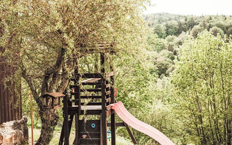 U Šenkýře Mikeše: Madera, Equipo De Juego Exterior, El Maletero, Patio De Recreo, Ramita, Sombra, Jardín, Parque, Columpio, Escalera