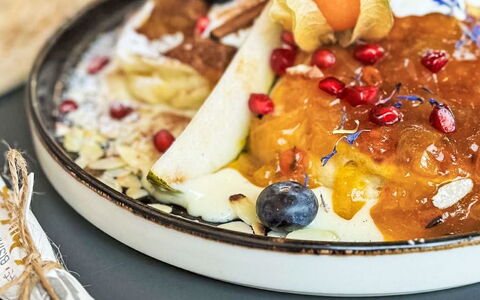 Máchova Roubenka: Comida, Ingrediente, Vajilla, Produce, Fruta, Postre, Desayuno