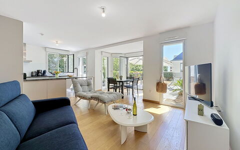 Les Sylphes: Diseño De Interiores, Piso, Mueble, Suelo, Techo, Sofá, Habitación, Departamento, Sala, Casa