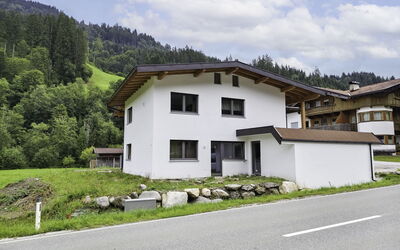 Auffach 602: Edificio, Ventana, Casa, Casa, Techo, Arquitectura, Barrio Residencial, Cabaña, Asentamientos Humanos, Pendiente