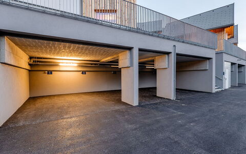 Niederwölz 606: Arquitectura, Material Compuesto, Pendiente, Hormigón, Balcón, La Luz Del Día