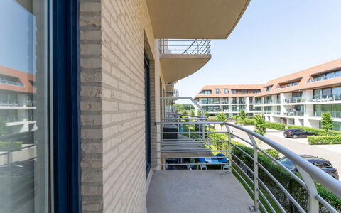 Goldsands Iii with Parking: Balcón, Pretil