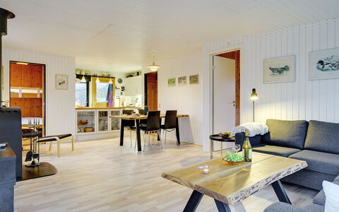 Aasta - 500M from the Sea: Mueble, Madera, Piso, Diseño De Interiores, Techo, Suelo, Suelos De Madera, Sala, Mesa, Sofá