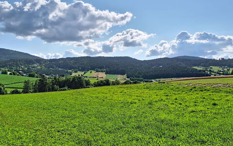 Klaffer am Hochficht 1: Azul, Cielo, Verde, Hierba, Accidentes Geográficos Montañosas, Entorno Natural, Pradera, Colina, Campo, Paisaje Natural