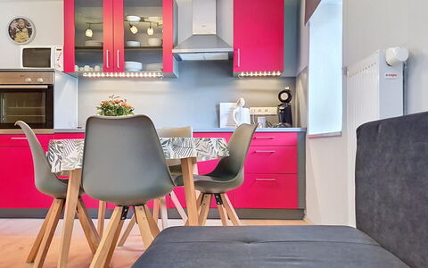 Klaffer am Hochficht 1: Mueble, Diseño De Interiores, Piso, Habitación, Suelo, Casa, Encendiendo, Silla, Departamento, Mesa