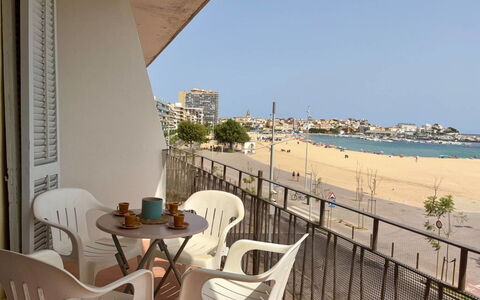 Aubí: Azul, Balcón, Pretil, Departamento, Cerca, Mar, Recurso, Condominio, Piscina, Hotel